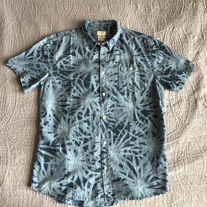 Quiksilver - Modern Fit Men's Short Sleeve Button Down (XL)